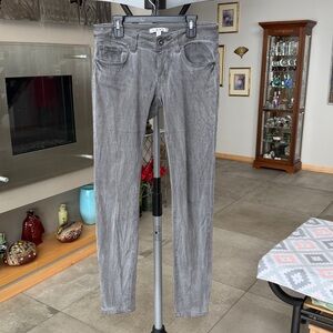 CAbi Women's Gray Skinny Jeans size Cabi 0 that fits like a 4